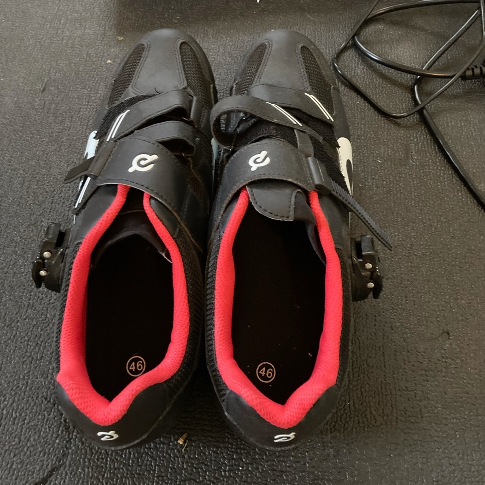 peloton cycling shoes